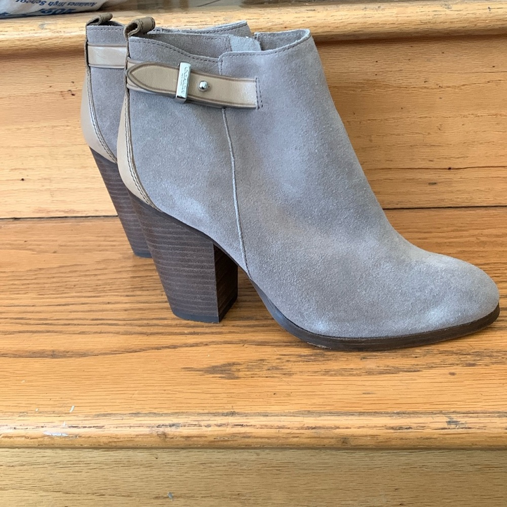 New Coach Hewes size 8